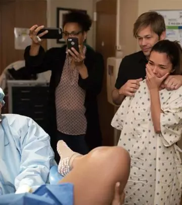 Birth-Photographer-Captures-Incredible-Moments-Of-Surrogate-Mother-Giving-Birth