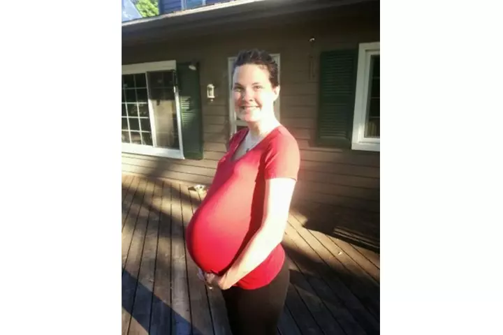 Full-Term Baby Bumps Full-Term Baby Bumps16