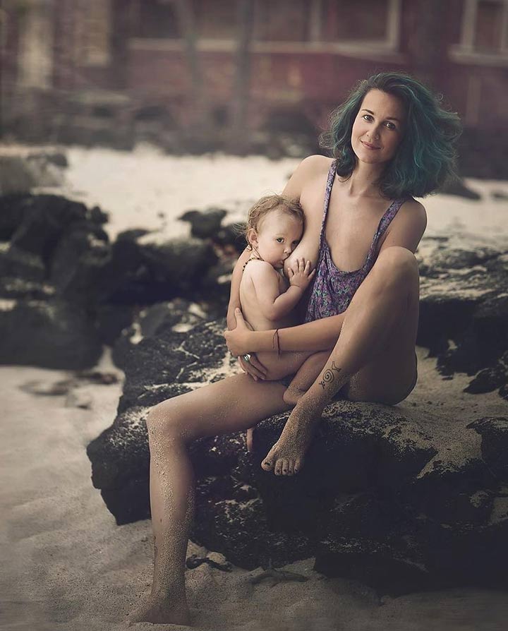 There's nothing as natural as breast-feeding. Look, it's a totally normal thing!