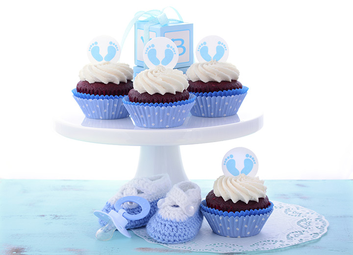 Blue velvet cupcakes for baby shower desserts
