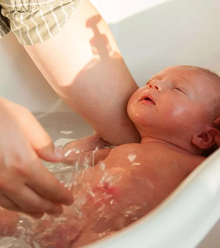 Does Your Baby Need A Bath Everyday Here’s What Studies Say