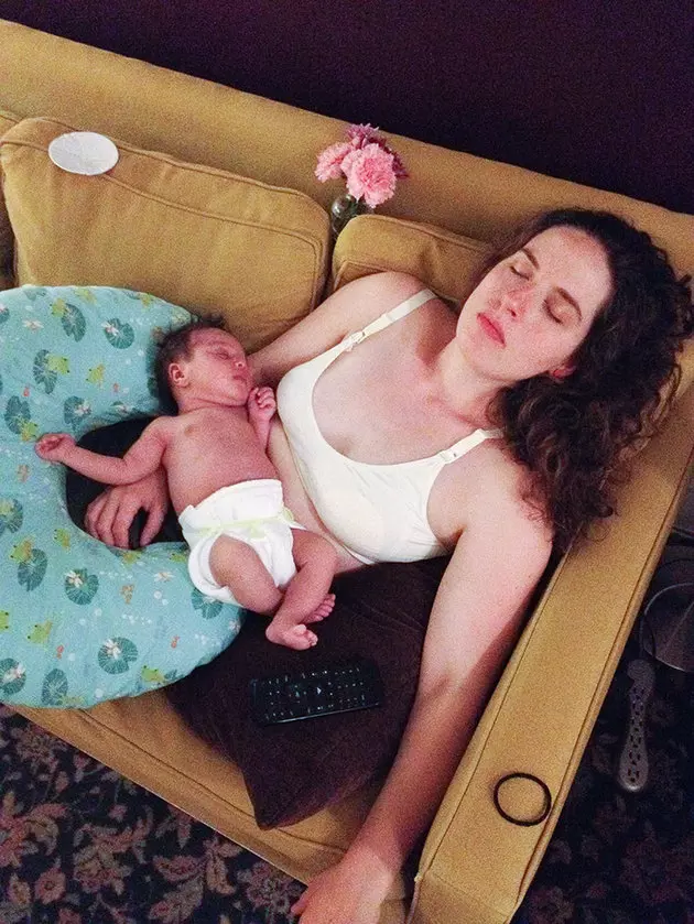 The calm in this adorable photo of the baby and the mother passed out