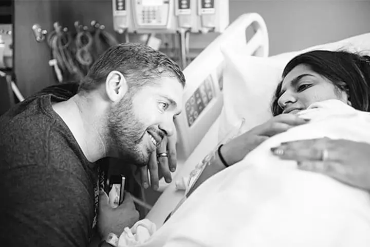 The way he looks at them is enchanting!