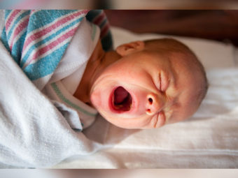 7 Signs Your Newborn Is Overheating