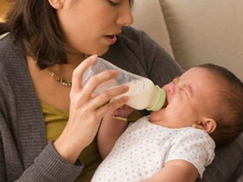 Why Breastfed Babies Refuse Bottle? What Is The Solution?