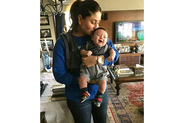 Kareena Kapoor Is Every Mom Trying To Deal With Her Baby8