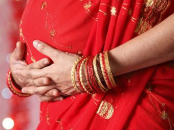 5 Diwali Rules Every Pregnant Woman Needs To Follow