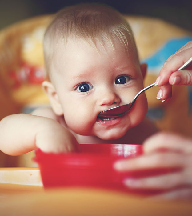 6 Unreliable Signs That Your Baby Is Ready for Solids