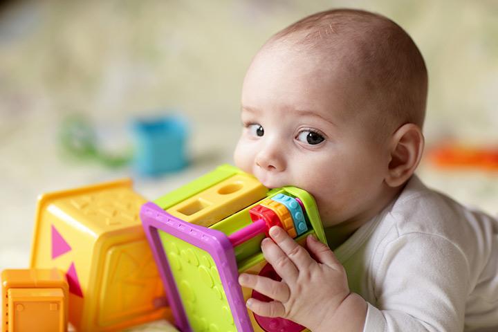 What To Do If Your Baby Swallows A Foreign Object And Is Beginning To Choke