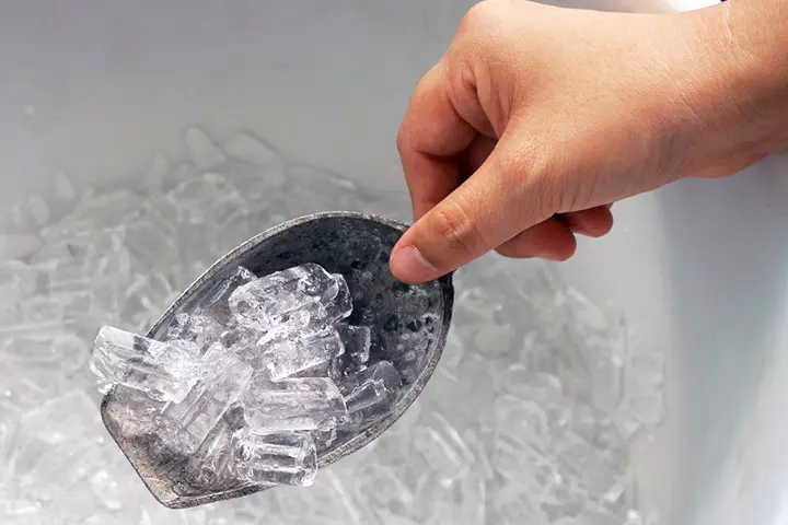 Applying Cold Compresses