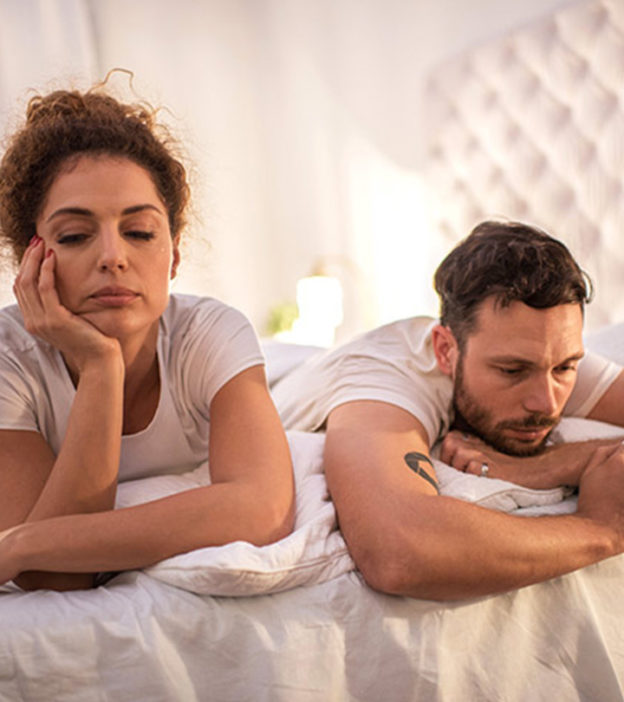 10 Signs Of Relationship Anxiety, Causes And Tips To Face It