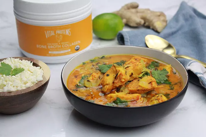 Chicken bone broth curry