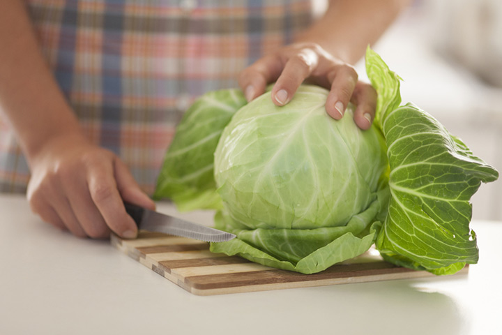 The Reason Why Women Put Cabbage Leaves On Their Breasts Will Surprise You!1