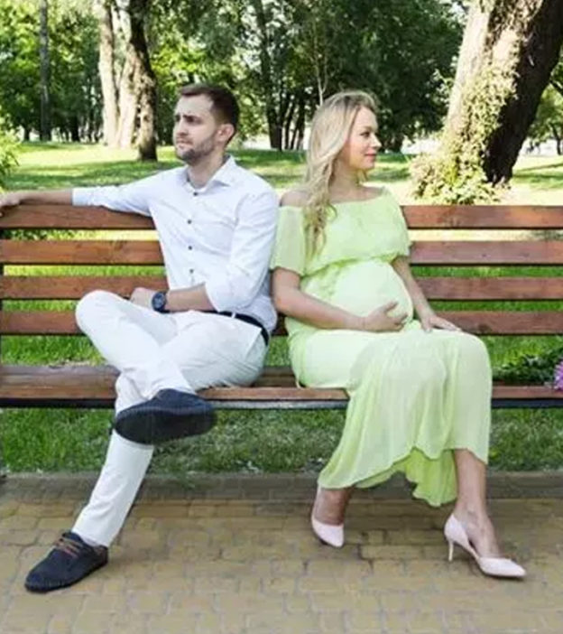 7 Low-Key Ways Your Partner Is Making Your Pregnancy More Difficult Than It Needs To Be