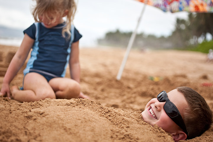 Bury a friend beach game and activity for kids