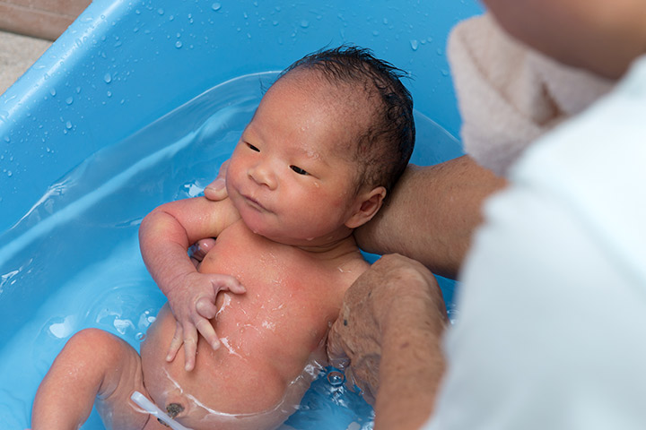 Fill The Baby's Bath Properly