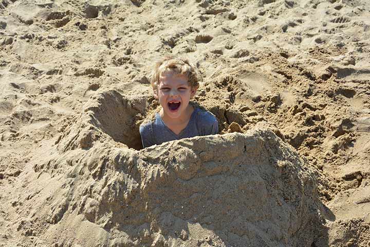 How deep can you dig beach game and activity for kids