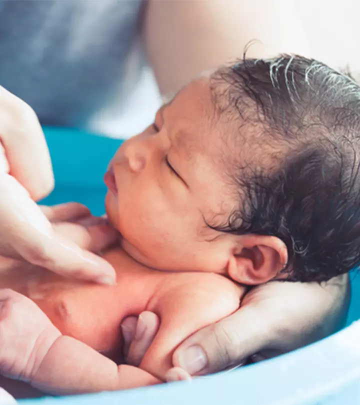 How-To-Give-Your-Newborn-A-Bath