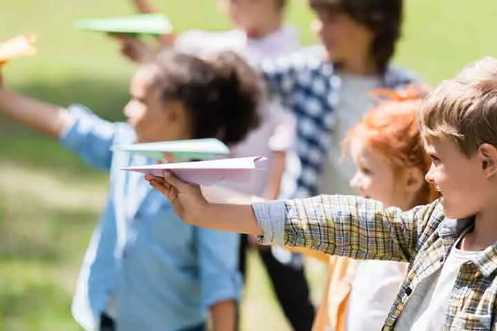 Paper-Plane-Contest