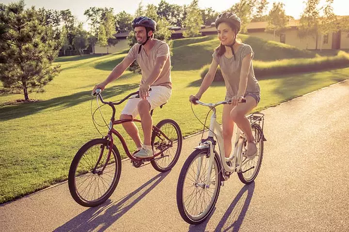 Bicycle around your city together