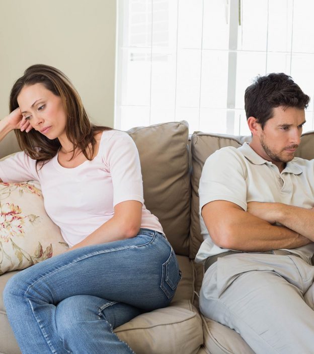 18 Signs Of An Unhappy Marriage And Tips To Handle It