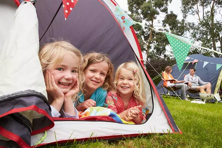 Decorating a tent picnic games for kids