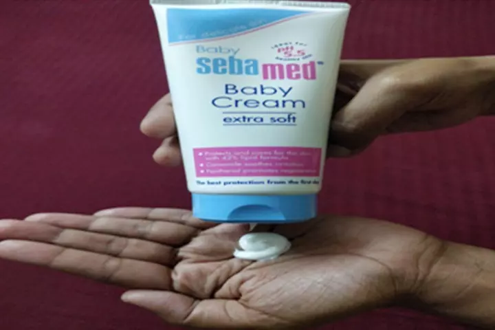 How To Keep Your Newborn's Skin Baby Soft b