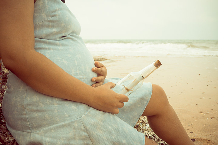 Message in a bottle for pregnancy announcement ideas