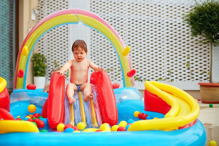 Slide and splash swimming games for kids