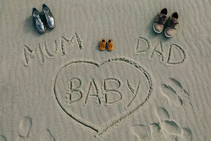 Travel announcement for pregnancy announcement ideas