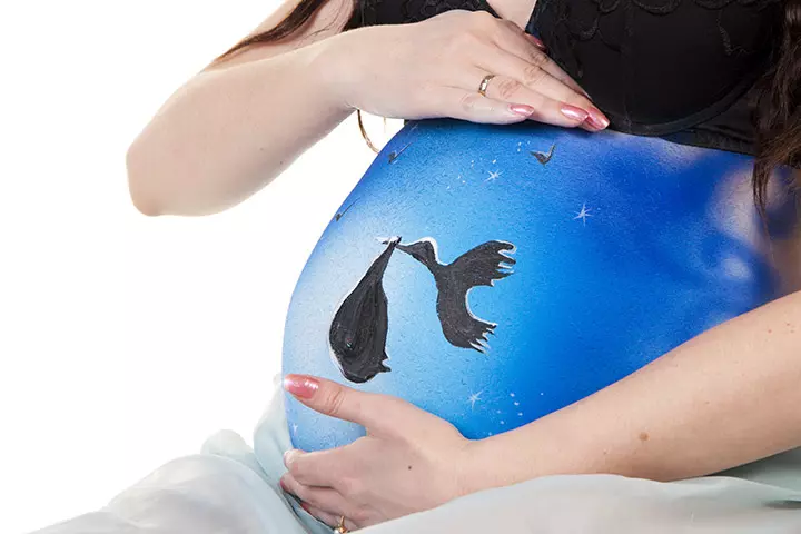 Paint your belly maternity photoshoot idea