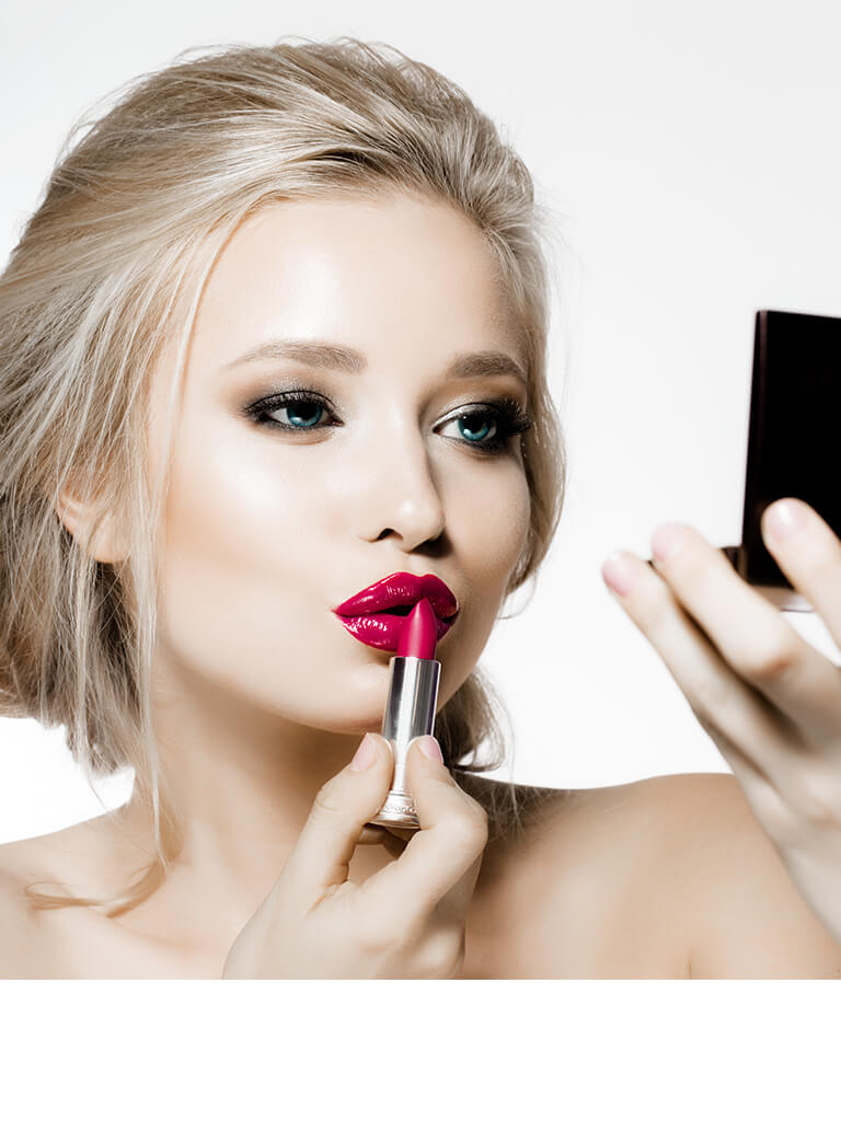 13 Best Lipsticks For Girls To Be In The Spotlight