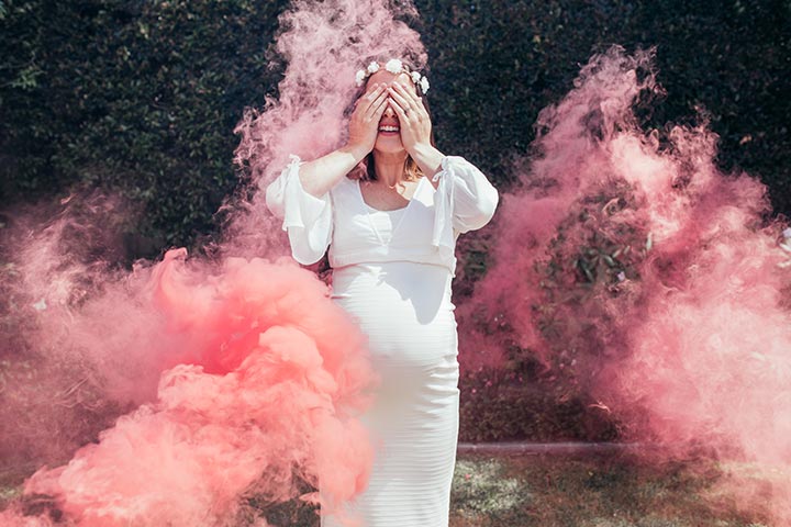 Smoke bombs for gender reveal ideas