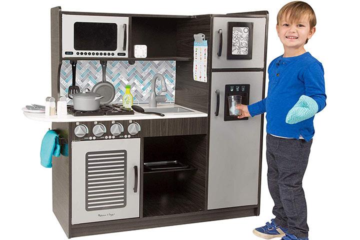 compact play kitchen set