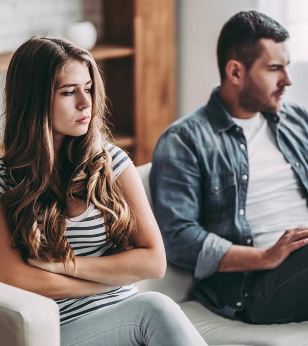 8 Signs You're In A Loveless Marriage And How To Deal With It