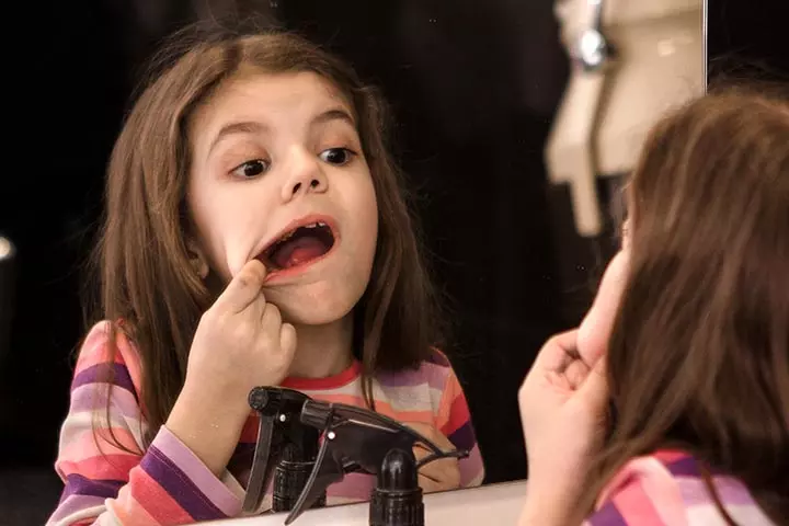 Ulcers Or Cracks In The Mouth