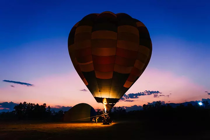 Go on a hot air balloon ride, date night idea
