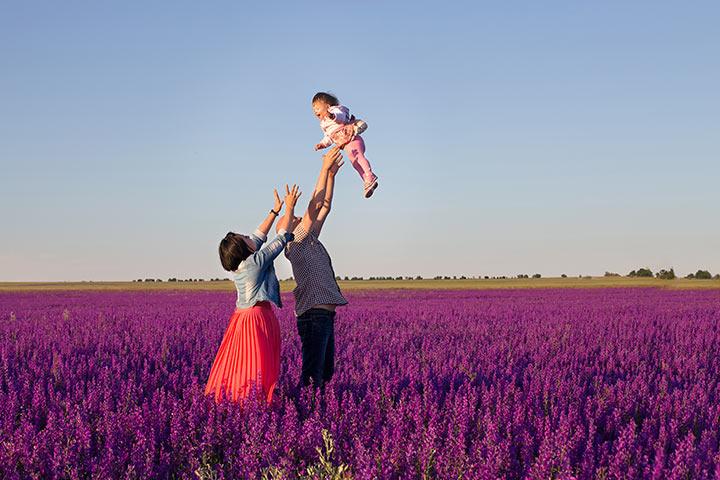 Harmful Things Parents Do To Their Kids Without Realizing It