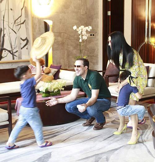 Celina Jaitly Opens Up About The Loose Talk She Heard During Her First Pregnancy (3)