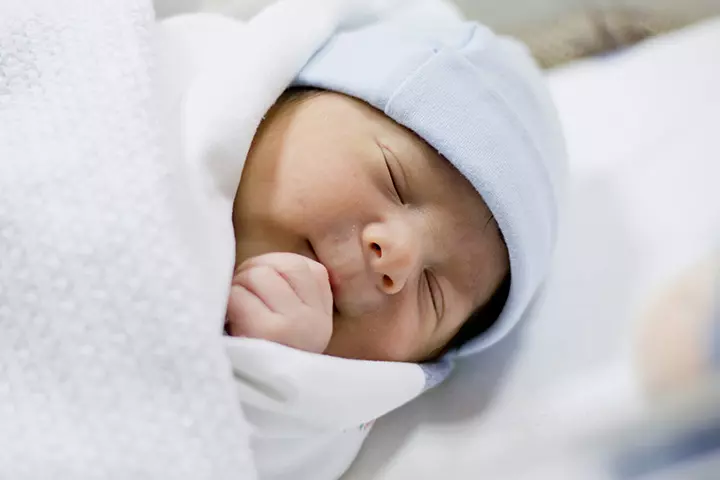 First-Time Mum Gives Birth To 10lb 10oz Baby Despite Going Into Labor Two Weeks Early