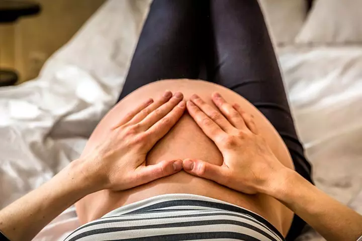 How To Keep Track Of Your Baby's Kicks