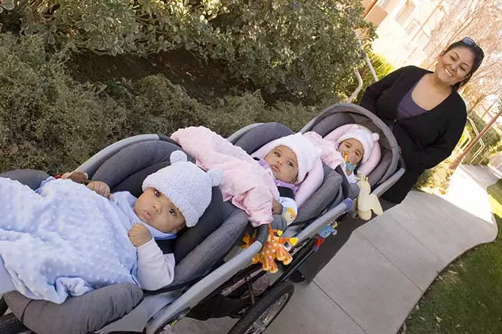 Mother Gives Birth To Triplets – When She Didn't Even Know She Was Pregnant2