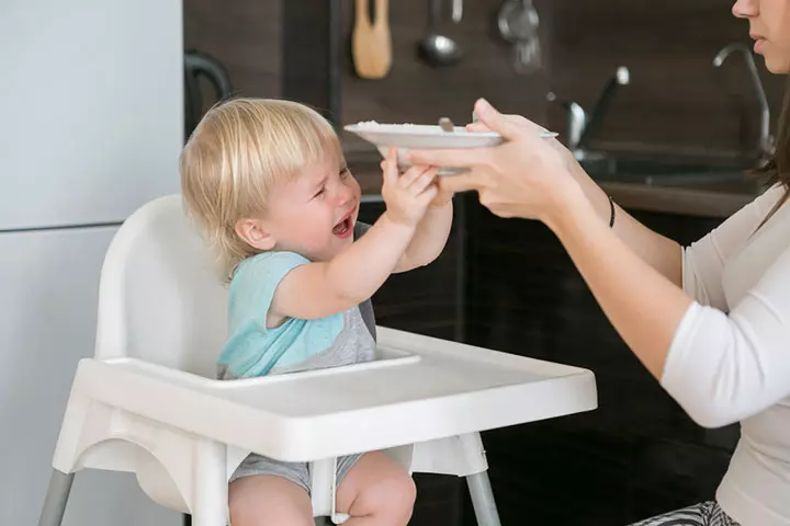 What To Do If The Baby Refuses First Foods