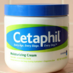 Cetaphil Moisturising Cream-Immensely moisturizing-By sammiya