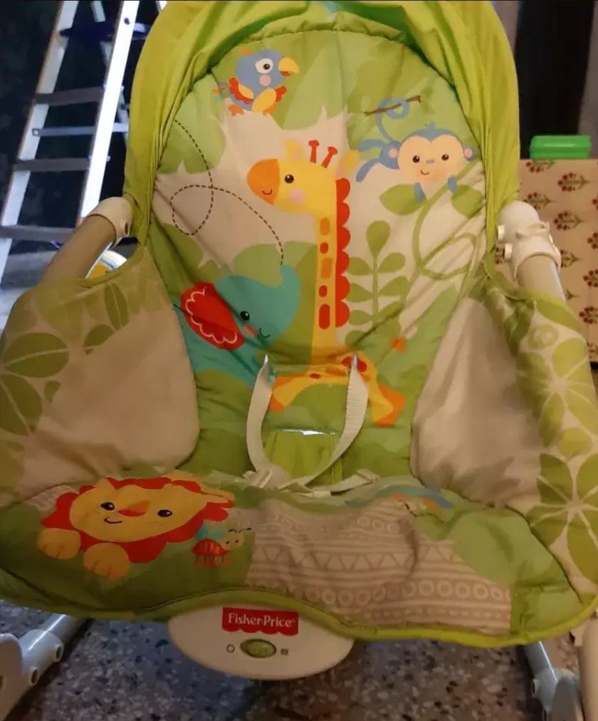 Fisher Price Newborn to Toddler Rocker With Free Diaper