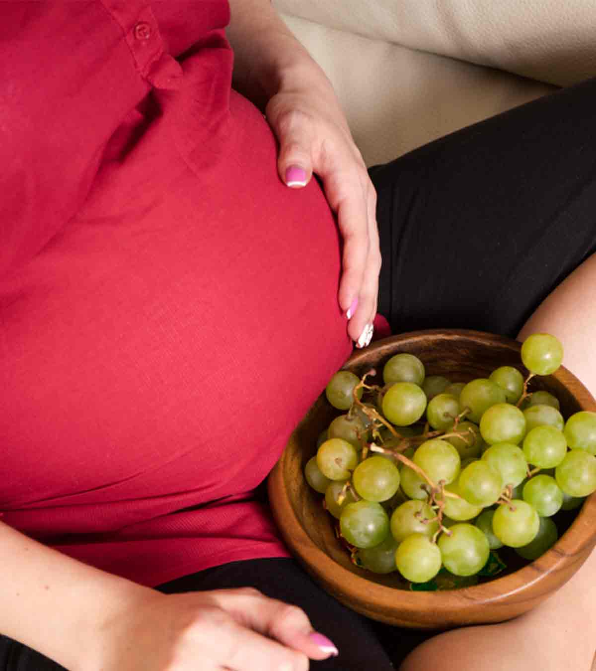 गर्भावस्था में अंगूर खाने के फायदे व नुकसान | Pregnancy Me Angur Khane Ke Fayde