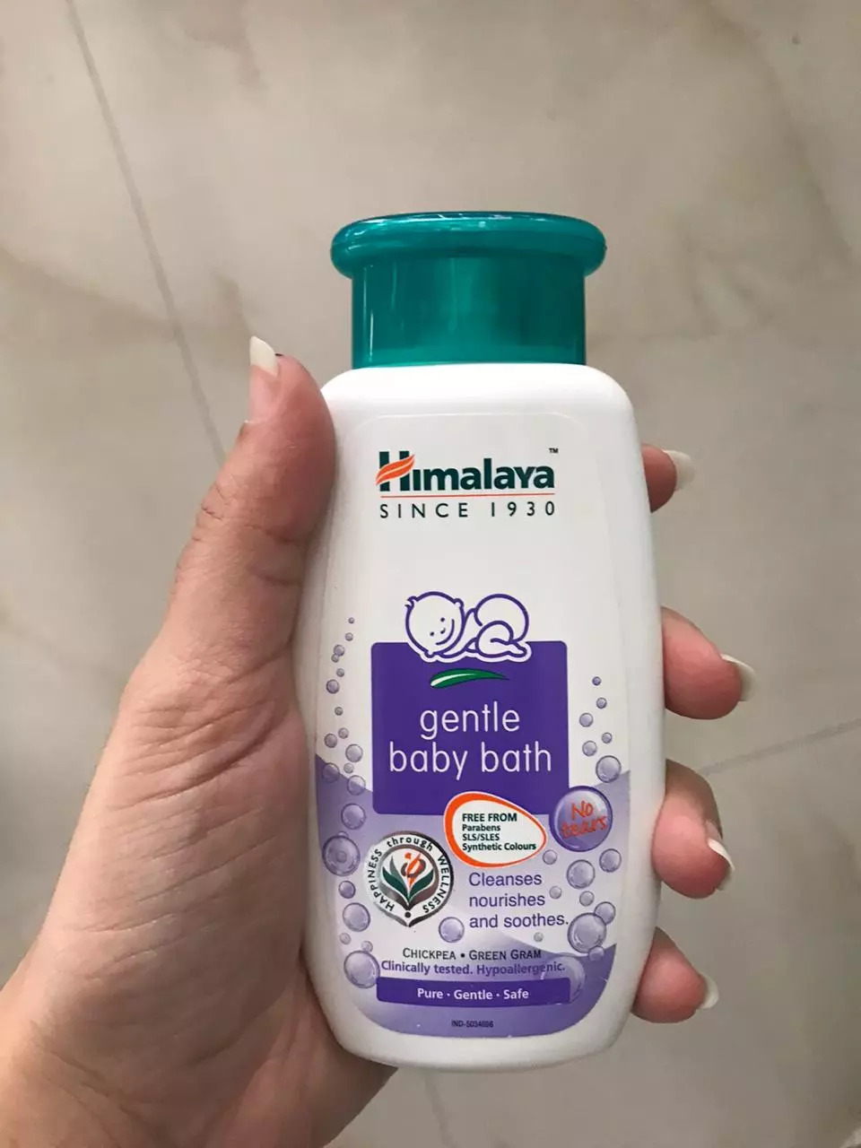 Himalaya Gentle Baby Bath Reviews, Ingredients, How To Use, Benefits