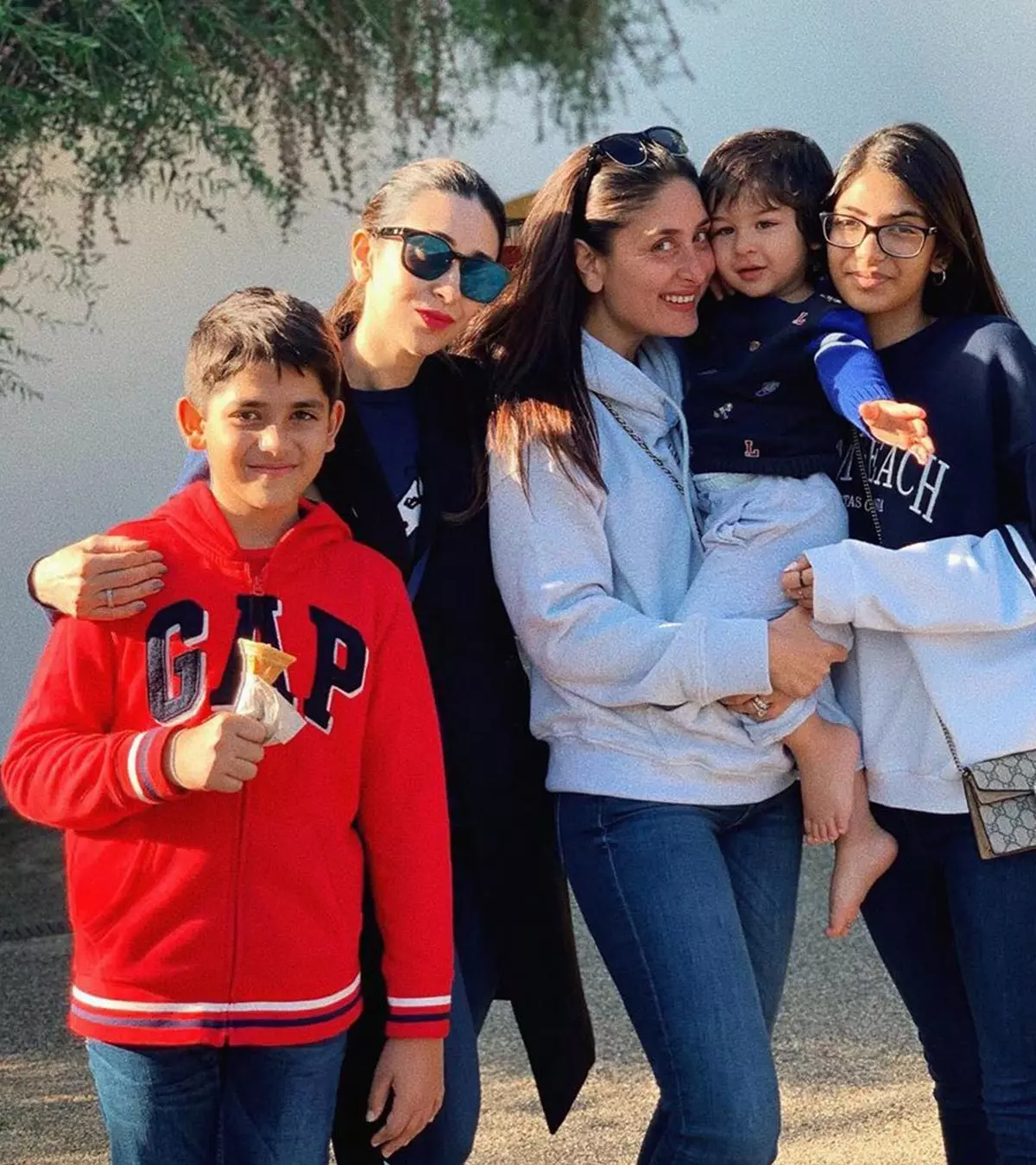 Bollywood And TV 'Maasis” And 'Buas' Who Share A Beautiful Bond With Their Niece And Nephews Banner