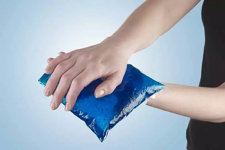 Place Ice Packs In Your Perineum