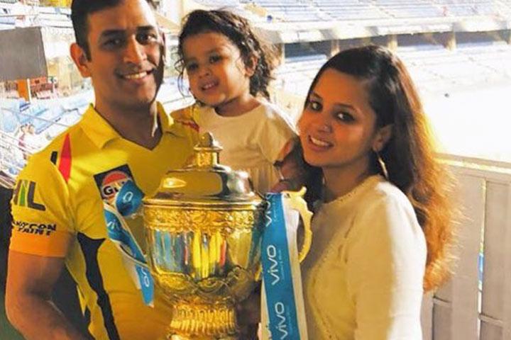 Sakshi Dhoni Wishes Her Daughter Ziva Dhoni On Her 5th Birthday With A Throwback Picture